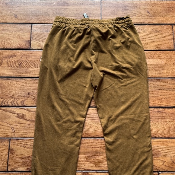 Vuori Performance Jogger Pants Women’s Sz XS Mustard Gold Size XS DreamKnit - Picture 5 of 10